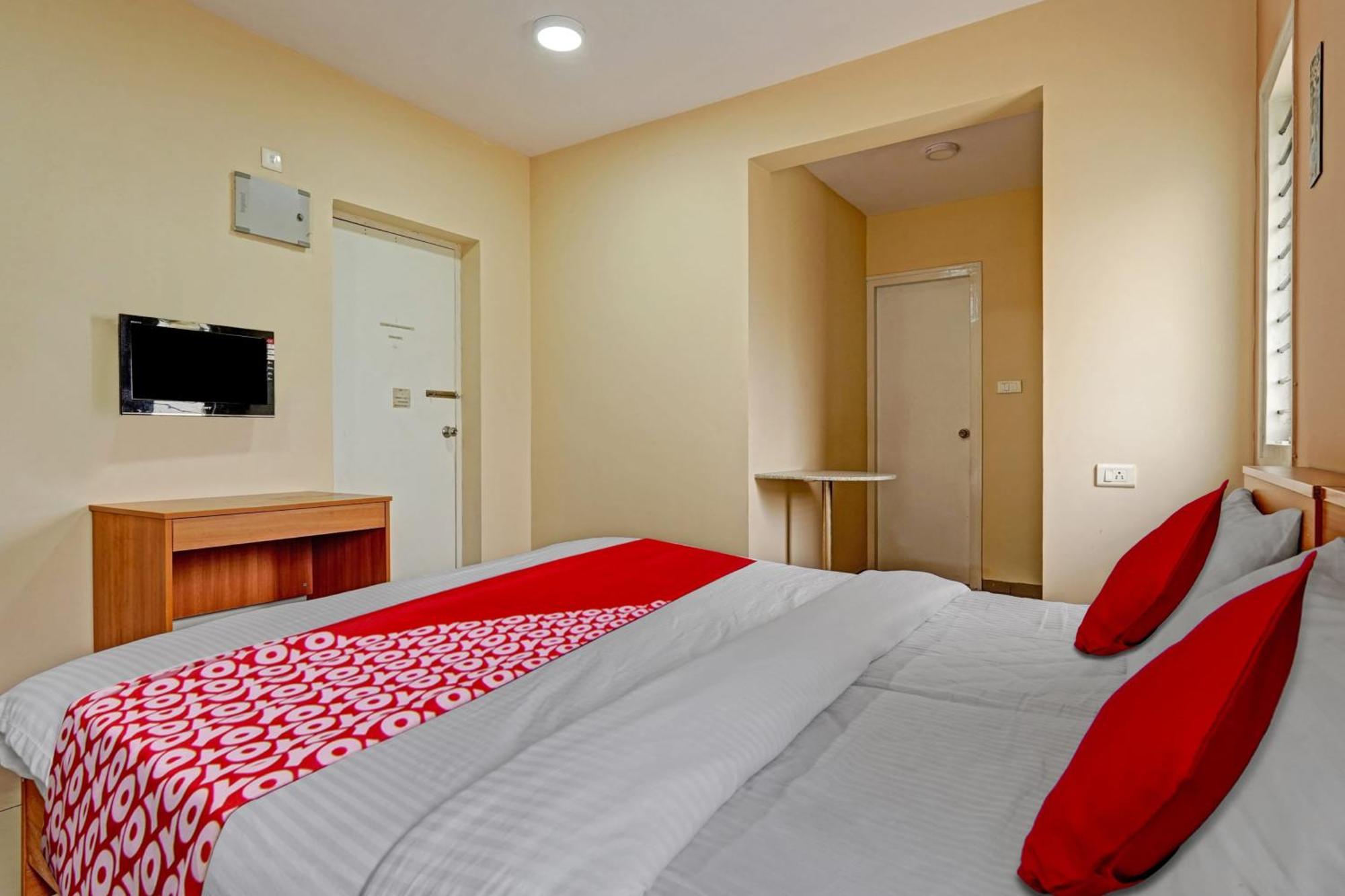 Super Hotel O Indra Suites Mysore Exteriör bild