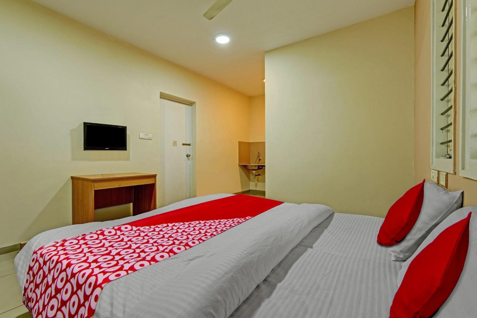 Super Hotel O Indra Suites Mysore Exteriör bild